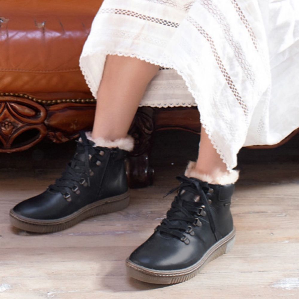 Bearpaw Maribella Boots